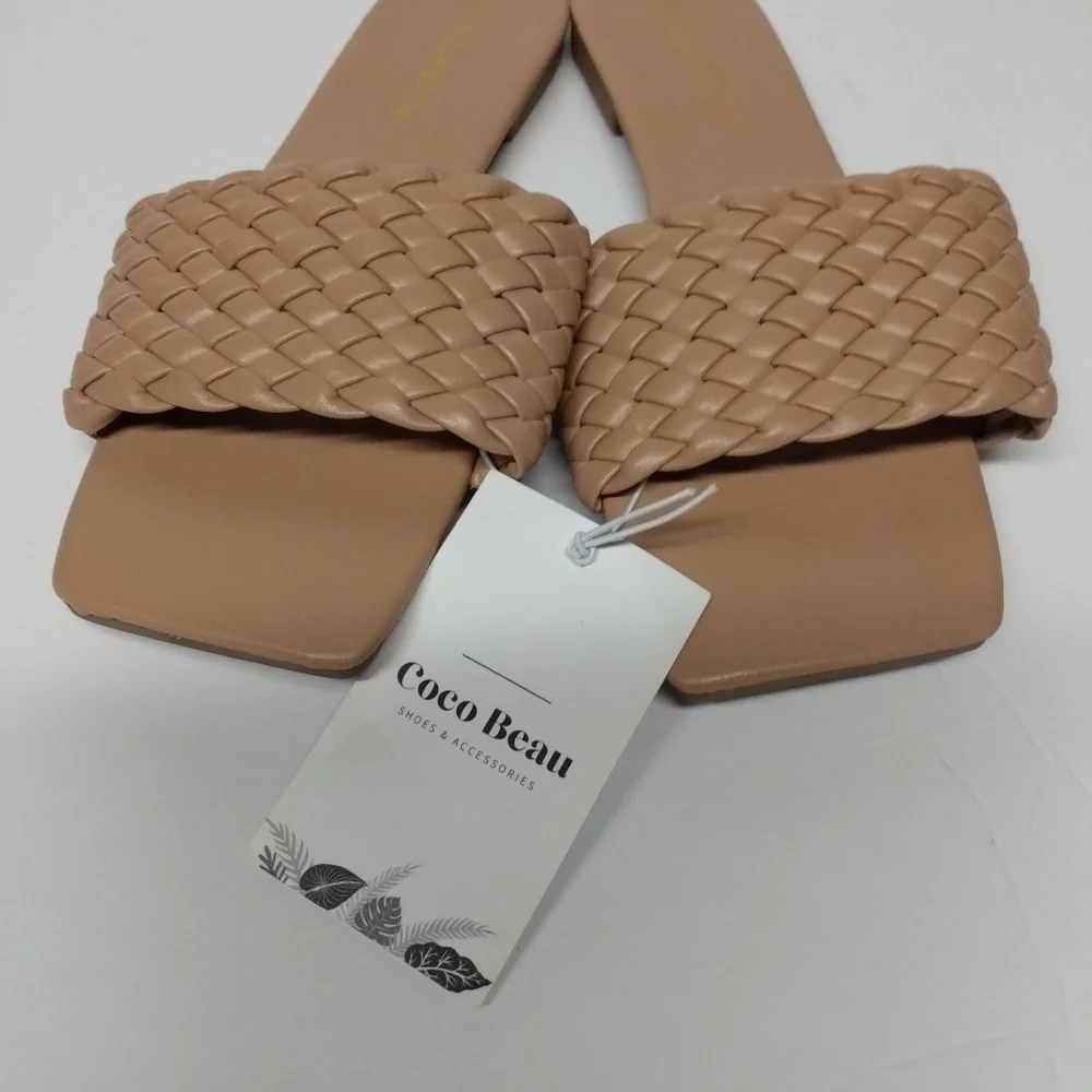 Coco Beau Square Toe Flat Sandals, sz 40/8, Tan, NWT